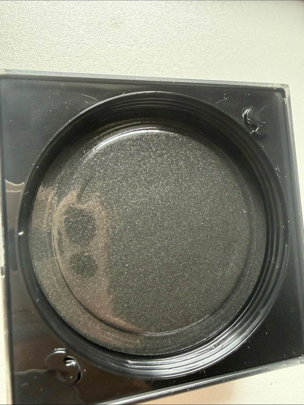 HUDA BEAUTY cream bronzer